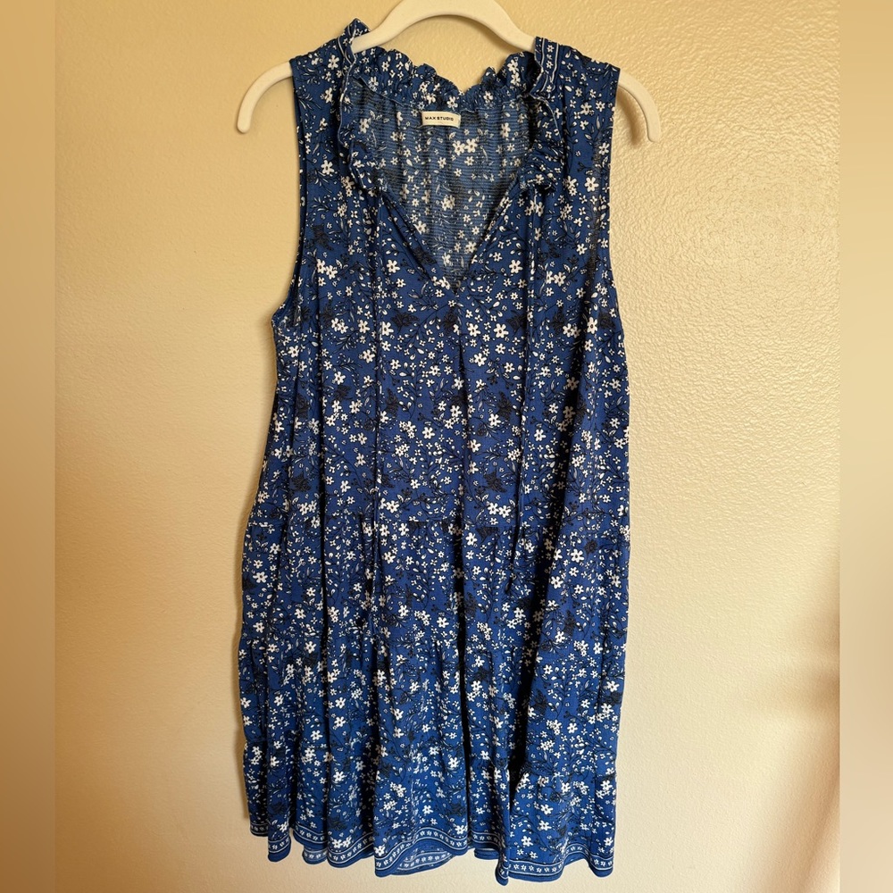 Max Studio - Size Large - Flowy Floral Dress